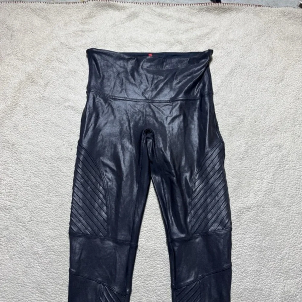 Spanx Leggings Womens Large Black Faux Leather Slimming Edgy Modern Ribbed Ankle